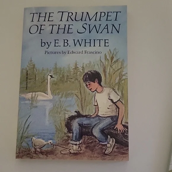 Classic books by EB White - Picture 3 of 5